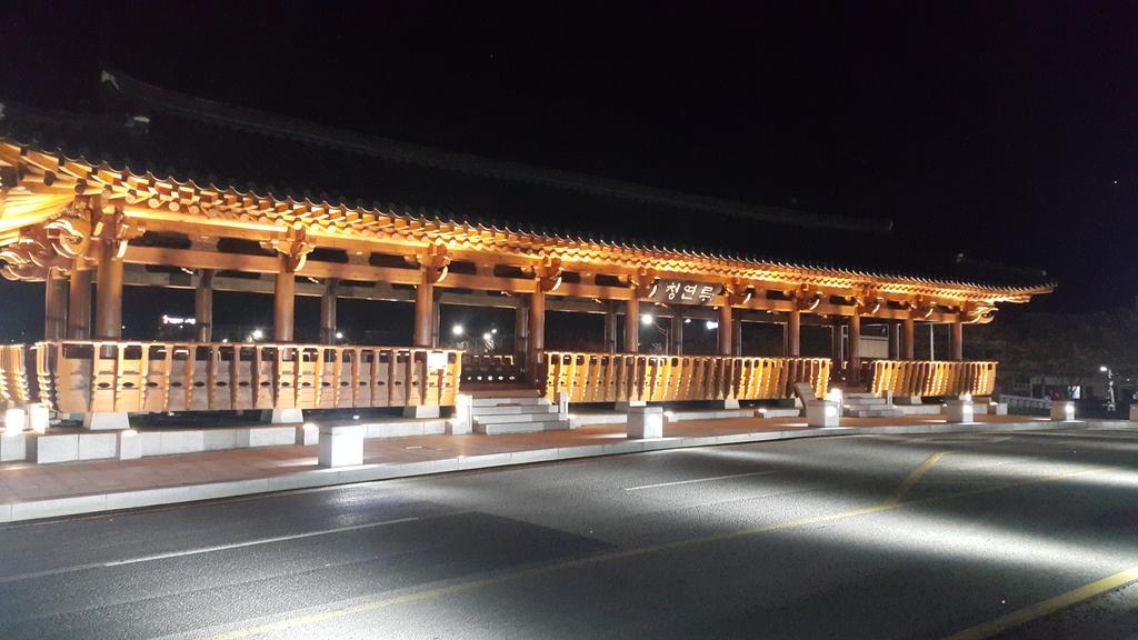 Pongdang Guesthouse จอนจู ภายนอก รูปภาพ